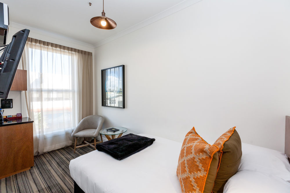 The State Hotel New Plymouth Dış mekan fotoğraf